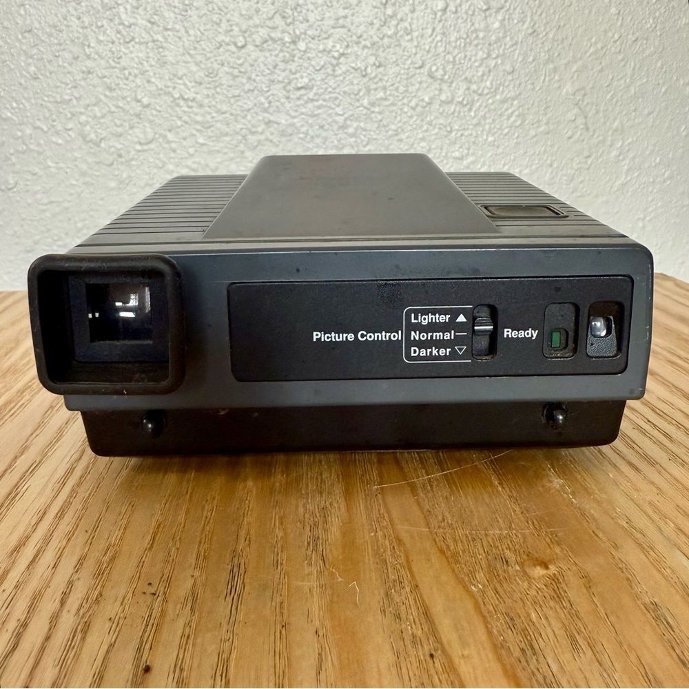 Polaroid Spectra 2 Instant Camera - Gray and Black - Picture 4 of 7